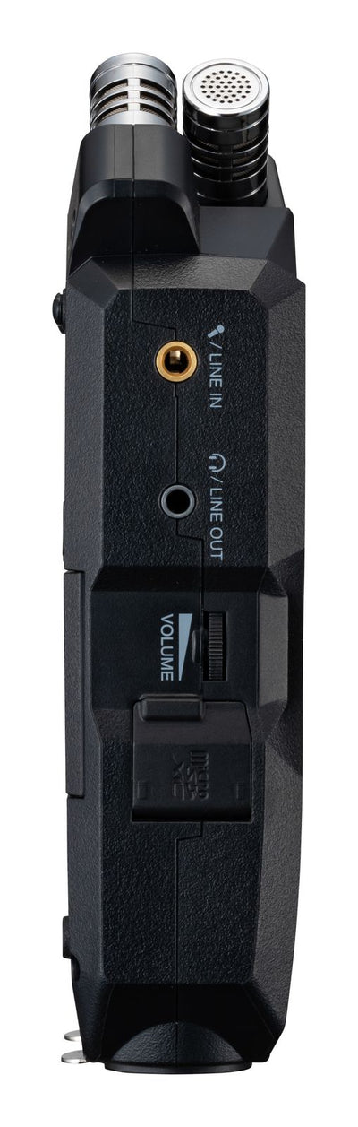 ZOOM H4 ESSENTIAL