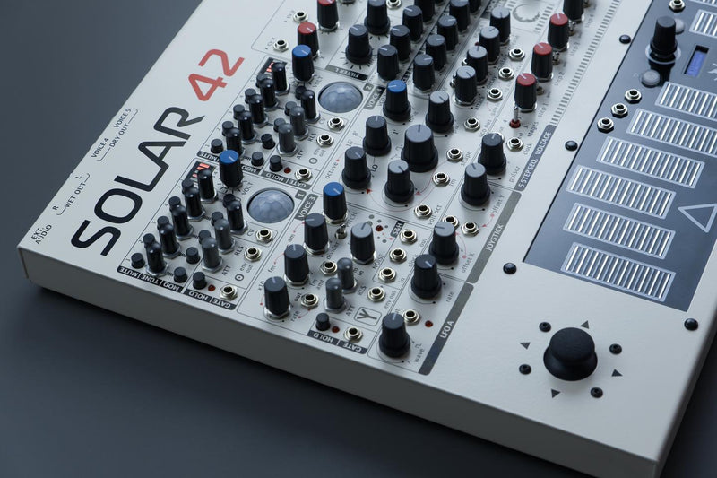 ELTA MUSIC SOLAR 42 : PRE-ORDER