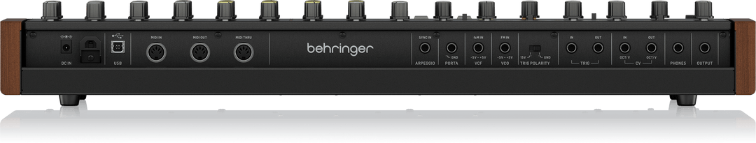 BEHRINGER MONOPOLY POLYPHONIC SYNTHESIZER