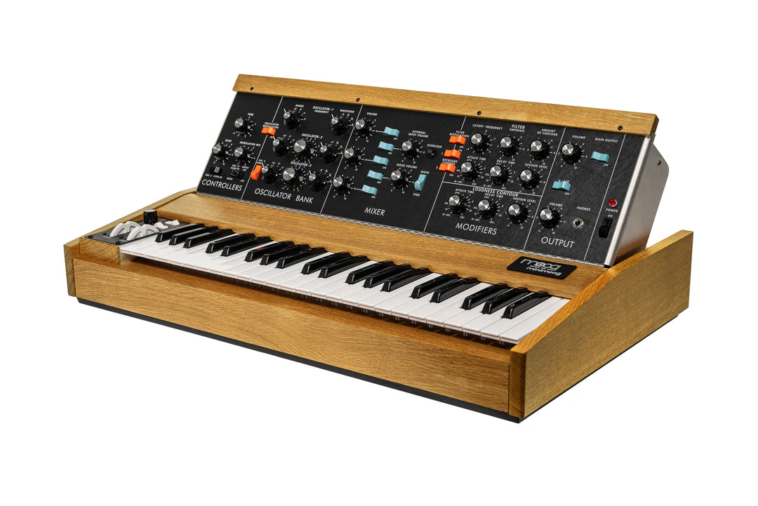 MOOG MINIMOOG MODEL D BOB MOOG TRIBUTE EDITION