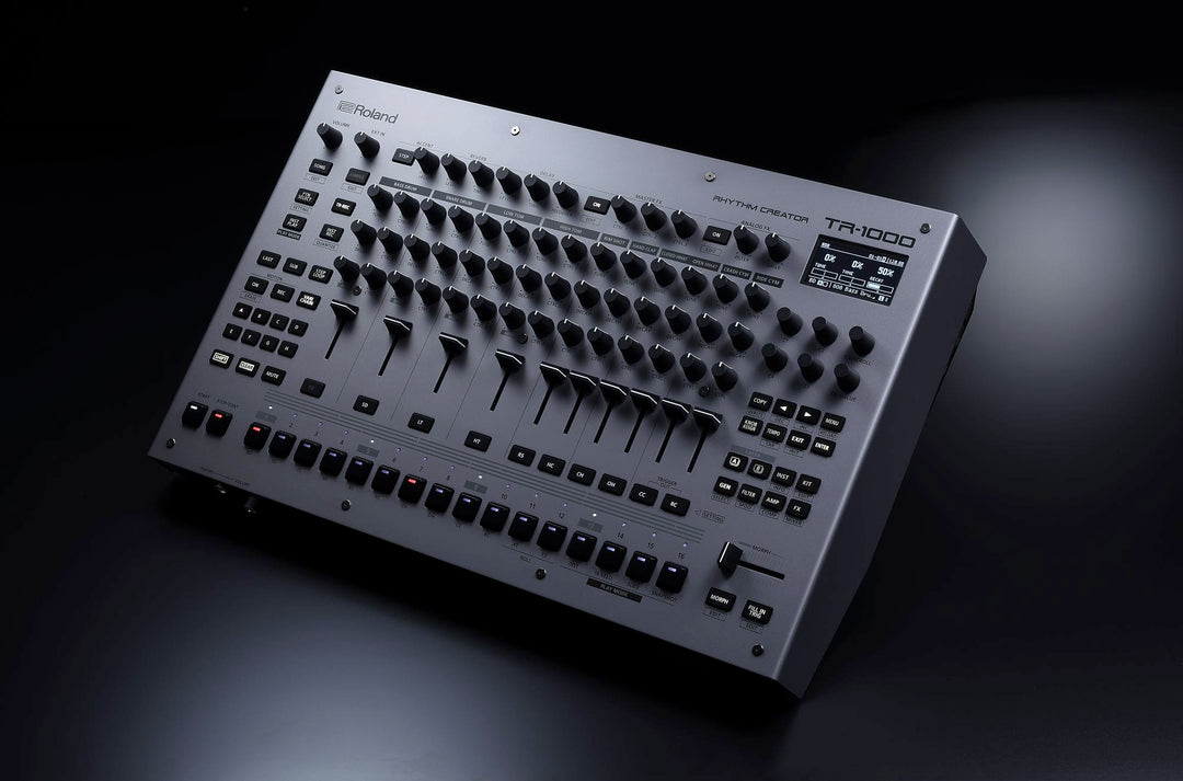 ROLAND TR-1000