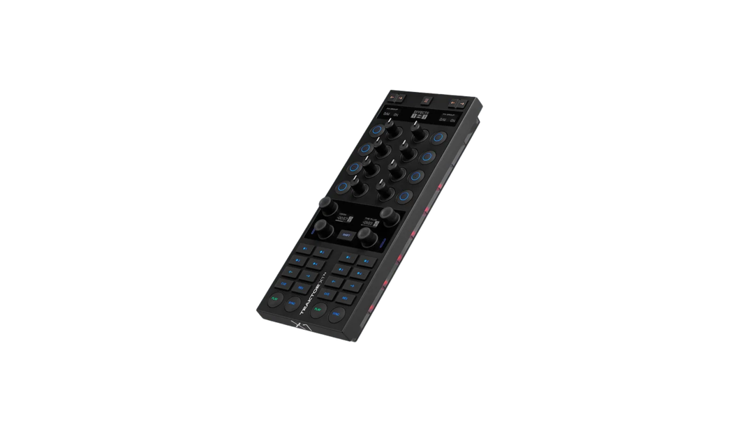 NATIVE INSTRUMENTS TRAKTOR X1 MK3