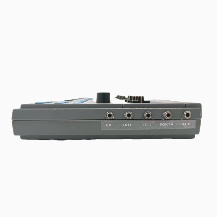 ROLAND MC-202 W/ KENTON 5 SOCKET UPGRADE + CARRY BAG : USED