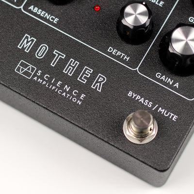 SCIENCE AMPLIFICATION MOTHER PREAMP PEDAL
