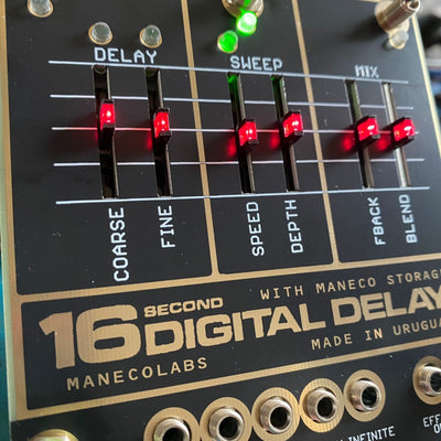 MANECO LABS SIXTEEN SECONDS DELAY VINTAGE EURORACK