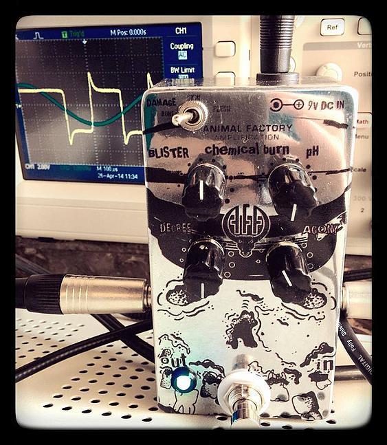 ANIMAL FACTORY CHEMICAL BURN PEDAL