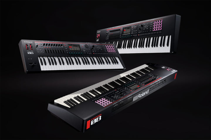 ROLAND FANTOM 06 SYNTHESIZER