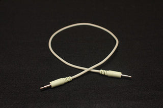 EXPERT SLEEPERS GLOW-IN-THE-DARK 3.5mm PATCH CABLE 500mm : GREEN