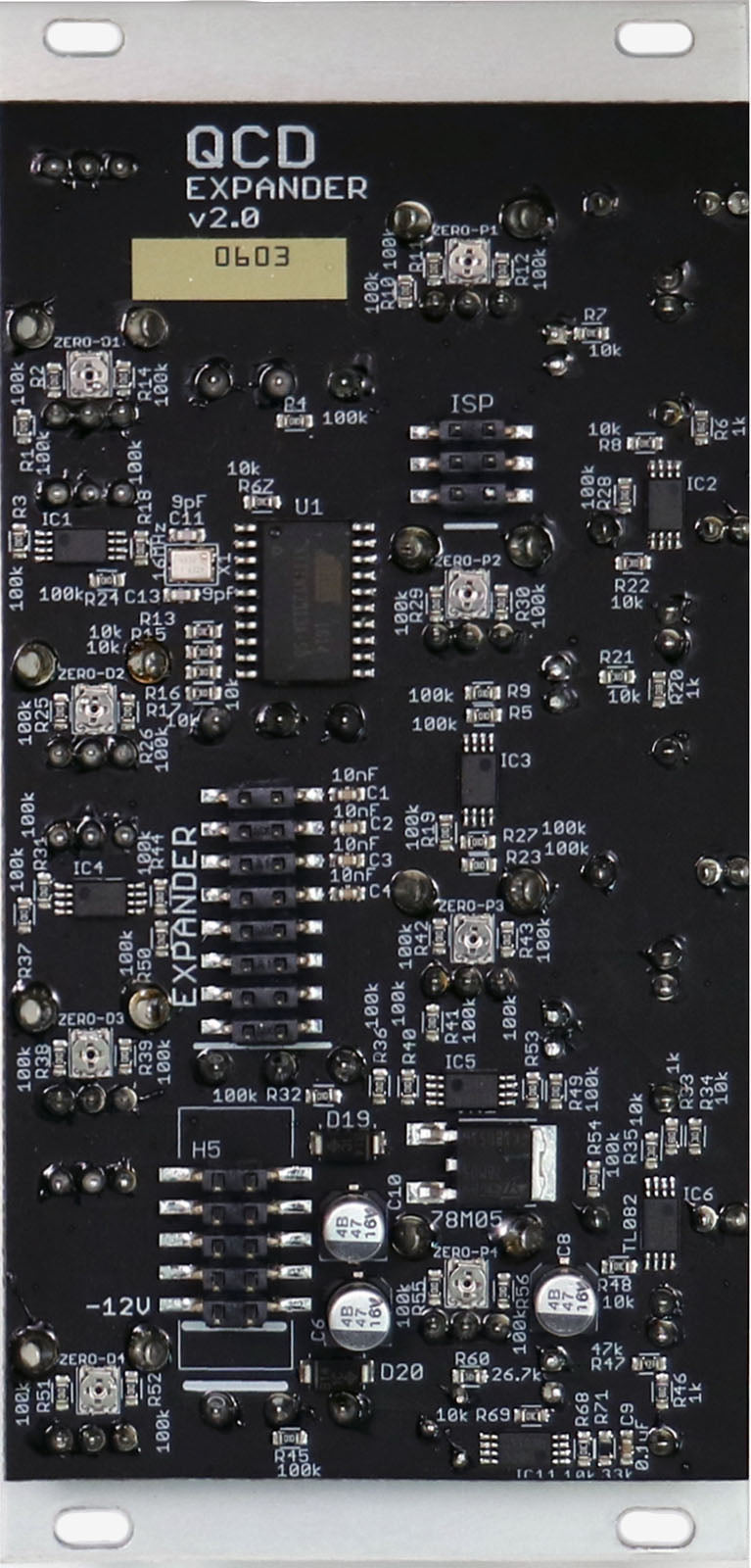 4MS QUAD CLOCK DISTRIBUTOR QCD EXPANDER