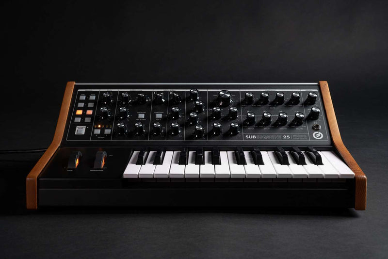 MOOG SUBSEQUENT 25 : OPEN BOX