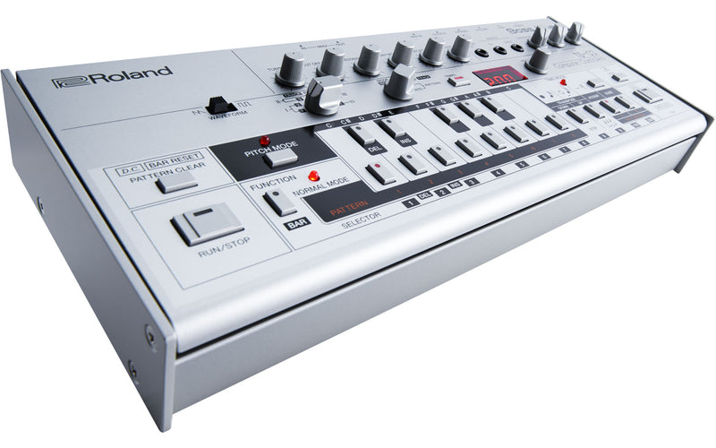 ROLAND TB-03