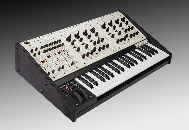 TOM OBERHEIM TWO VOICE PRO SYNTHESIZER