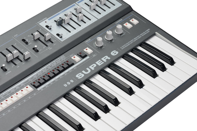 UDO AUDIO SUPER 6 BLACK