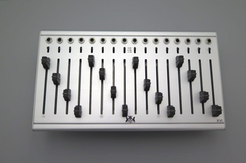 MICHIGAN SYNTH WORKS XVI DESKTOP SILVER